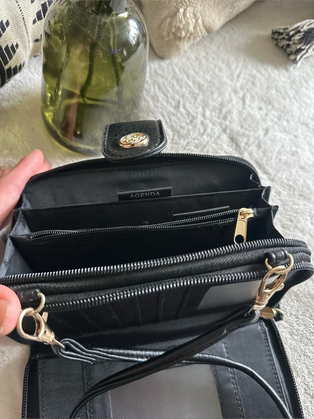 Black Patterned Crossbody Wallet Bag